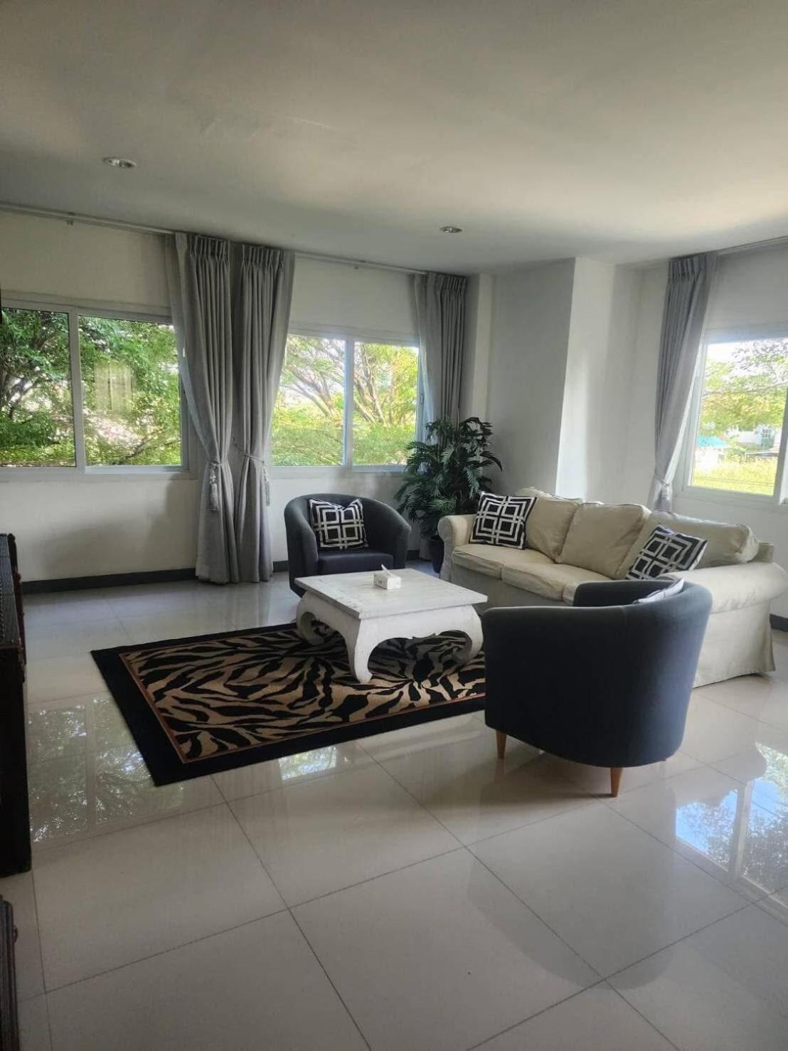Ibeyond Apartment Romklao Suvarnabhumi Bangkok Kültér fotó